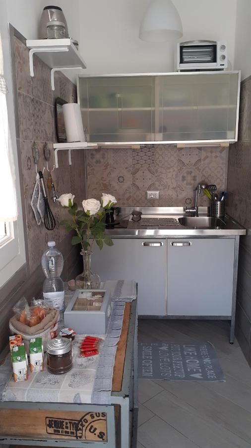 Apartamento La Tana Nel Vicolo Santa Marinella Exterior foto