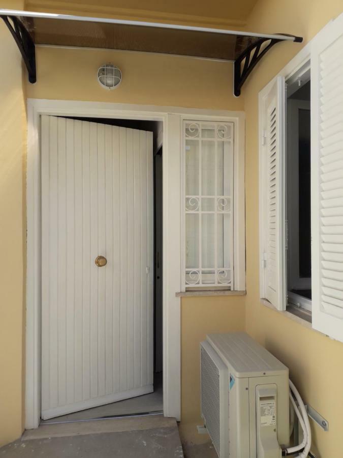 Apartamento La Tana Nel Vicolo Santa Marinella Exterior foto