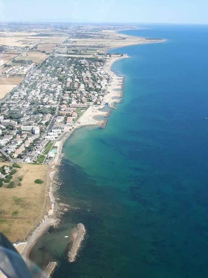 Apartamento La Tana Nel Vicolo Santa Marinella Exterior foto